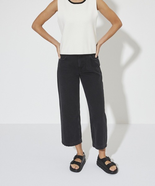 BIRKENSTOCK（ビルケンシュトック）の「【公式】ビルケンシュトック Milano Chunky Exquisite/ミラノ チャンキー EXQ ナチュラルレザー（サンダル・レディース・ブラック・23cm【ナロー幅】/22.5cm【ナロー幅】/27cm【ナロー幅】/25cm【ナロー幅】/24.5cm【ナロー幅】）」の8枚目の写真