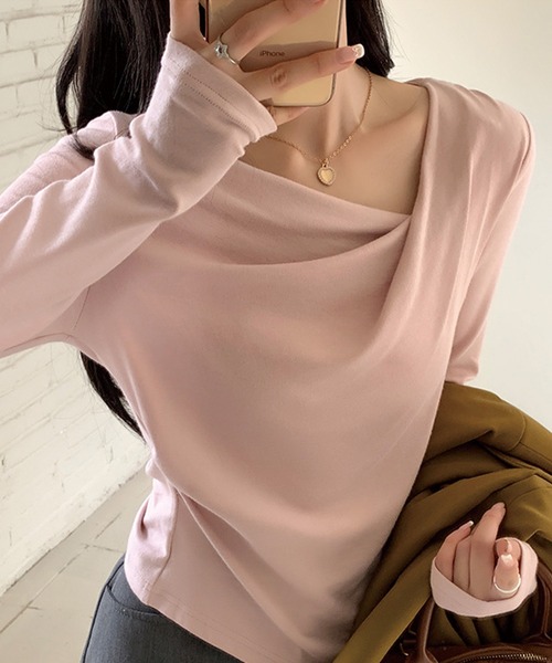 ADDITION STORE(アディションストア)の「ドレープネック ロングスリーブ T(Tシャツ/カットソー・レディース・ベージュ/ブラック/ライトブルー/ライトピンク/オフホワイト・LARGE/MEDIUM/SMALL)」の20枚目の写真