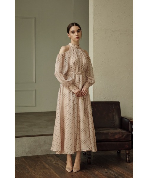 ERADIE(エラディエ)の「Open Shoulder Dot Dress オープンショルダードットドレス(ワンピース・レディース・ブラック系/モーブ系・FREE)」の17枚目の写真