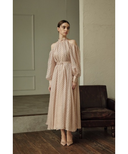 ERADIE(エラディエ)の「Open Shoulder Dot Dress オープンショルダードットドレス(ワンピース・レディース・ブラック系/モーブ系・FREE)」の7枚目の写真
