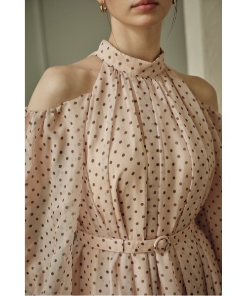 ERADIE(エラディエ)の「Open Shoulder Dot Dress オープンショルダードットドレス(ワンピース・レディース・ブラック系/モーブ系・FREE)」の10枚目の写真
