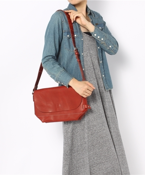 URBAN RESEARCH DOORS WOMENS（アーバンリサーチ ドアーズ ウィメンズ）の「DOORS レザーショルダーバッグA（ショルダーバッグ・レディース・チョコ/ベージュ/ブラウン/ネイビー/レッド・FREE）」の7枚目の写真