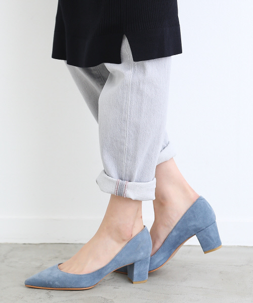 Au BANNISTER(オゥバニスター)の「ブロックヒールパンプス(パンプス・レディース・ブラック/キャメル/ブルー/ピンク/ライトグレー・35/36/37/38/39)」の4枚目の写真