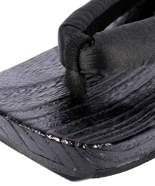 8(eight)(エイト)の「本格派 桐 下駄(和装小物・メンズ・ブラウン/ブラック・MEDIUM/LARGE)」の18枚目の写真