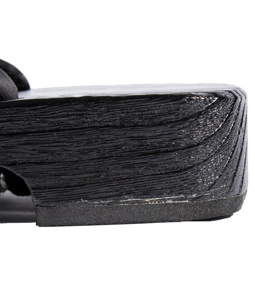 8(eight)(エイト)の「本格派 桐 下駄(和装小物・メンズ・ブラウン/ブラック・MEDIUM/LARGE)」の10枚目の写真