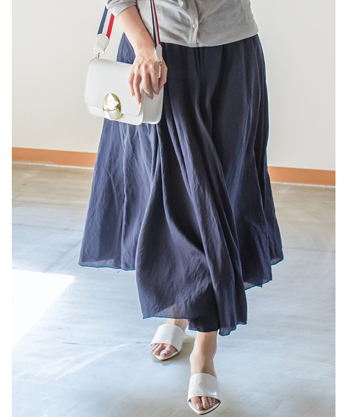 Re:EDIT（リエディ）の「[秋口まで使える新色がDEBUT]レギュラーヘムロングスカートボトムス/スカート/膝丈・ミモレ丈（51～65cm）[リエディ]（スカート・レディース・ピンク/グリーン/ブラック/カーキ/ベージュ/ネイビー/ブルー/ブルーグリーン/モカ/パープル・MEDIUM）」の6枚目の写真