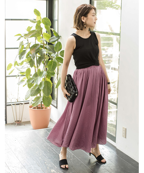 Re:EDIT（リエディ）の「[秋口まで使える新色がDEBUT]レギュラーヘムロングスカートボトムス/スカート/膝丈・ミモレ丈（51～65cm）[リエディ]（スカート・レディース・ピンク/グリーン/ブラック/カーキ/ベージュ/ネイビー/ブルー/ブルーグリーン/モカ/パープル・MEDIUM）」の22枚目の写真