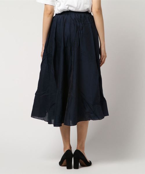 Re:EDIT（リエディ）の「[秋口まで使える新色がDEBUT]レギュラーヘムロングスカートボトムス/スカート/膝丈・ミモレ丈（51～65cm）[リエディ]（スカート・レディース・ピンク/グリーン/ブラック/カーキ/ベージュ/ネイビー/ブルー/ブルーグリーン/モカ/パープル・MEDIUM）」の12枚目の写真