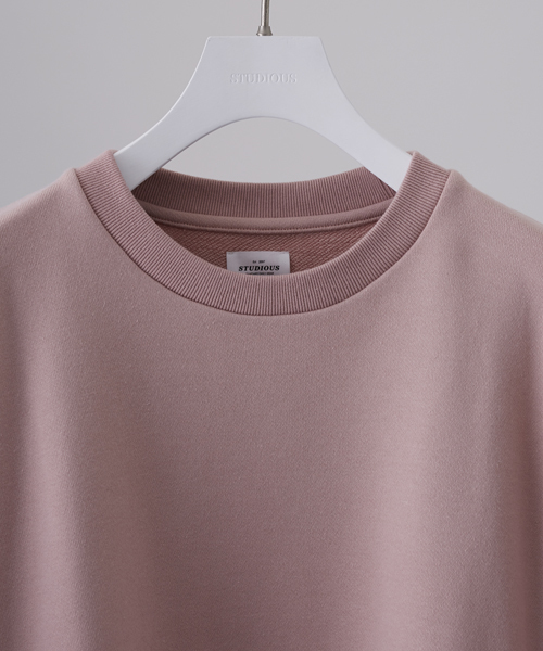 STUDIOUS(ステュディオス)の「オーバーサイズカットオフスウェットTシャツ(Tシャツ/カットソー・メンズ・オフホワイト/ピンク/イエロー・1/2)」の4枚目の写真