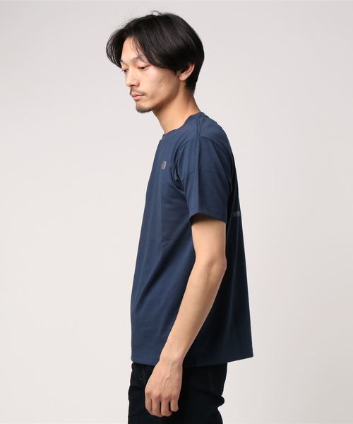 THE NORTH FACE(ザノースフェイス)の「ザ・ノース・フェイス メンズカットソー / ショートスリーブスクエアロゴティー(Tシャツ/カットソー・メンズ・ダークブルー/ホワイト/ブラック/ミックスグレー・MEDIUM/SMALL/LARGE)」の5枚目の写真