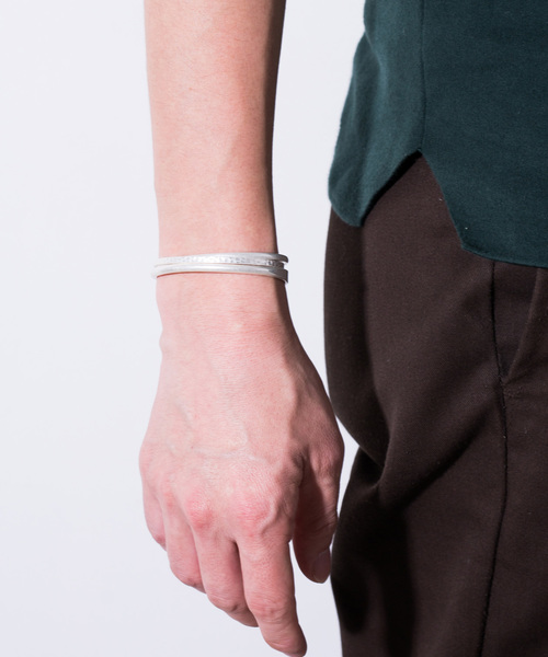 FACTOTUM（ファクトタム）の「【FACTOTUM】FACTOTUM3連シルバーコートバングル/（バングル/リストバンド・メンズ・シルバー/ゴールド・FREE）」の9枚目の写真