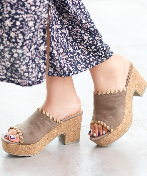 KOBE LETTUCE（コウベレタス）の「ステッチベルトサボ＊レディース/シューズ/サンダル/厚底[I1599]神戸レタス（サンダル・レディース・グレイッシュベージュ/マスタード/ブラック・L/LL/M/S）」の3枚目の写真