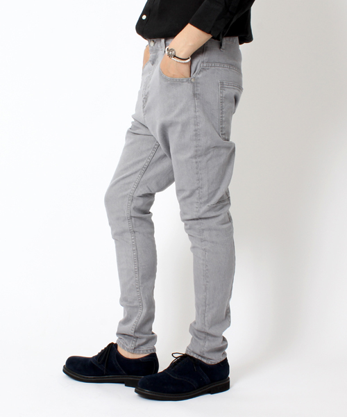 BEAMS（ビームス）の「BEAMS / スキニーサルエルデニム（デニムパンツ・メンズ・グレー/インディゴブルー・SMALL/MEDIUM/LARGE/X-LARGE）」の4枚目の写真