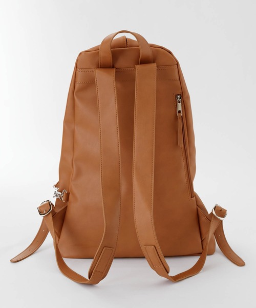 Chaco closet（チャコ クローゼット）の「オリジナルデザインフェイクレザーリュック（バックパック/リュック・レディース・ブラック/ネイビー/グレー/ブラウン/アイボリー/キャメル・FREE）」の19枚目の写真