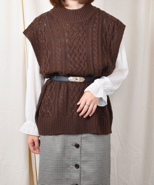 PairPair(ペアペア)の「ケーブルハイネックニットベスト(ベスト・レディース・ダークブラウン/レンガ/アイボリー/モカ・FREE)」の3枚目の写真