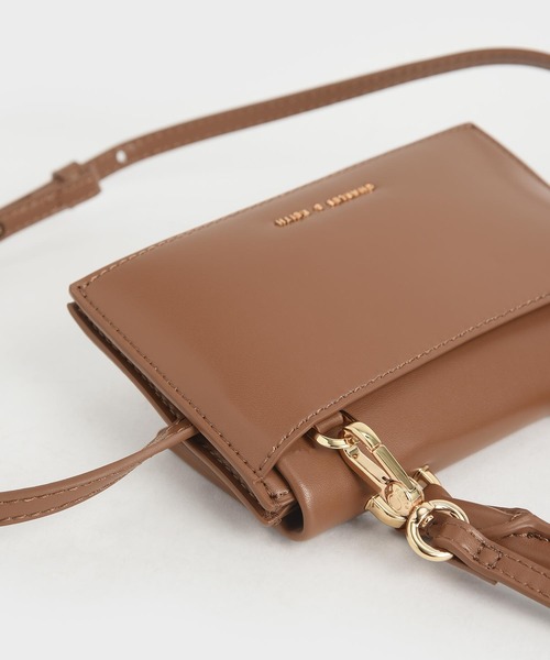 CHARLES & KEITH（チャールズ & キース）の「レクタングラー ベルトバッグ / Rectangular Belt Bag（ショルダーバッグ・レディース・ブラウン/マルチ/アイボリー・S）」の6枚目の写真