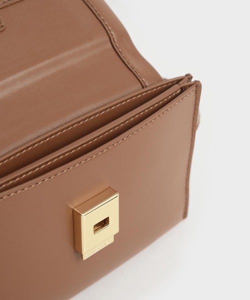 CHARLES & KEITH（チャールズ & キース）の「レクタングラー ベルトバッグ / Rectangular Belt Bag（ショルダーバッグ・レディース・ブラウン/マルチ/アイボリー・S）」の7枚目の写真