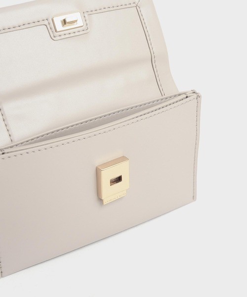 CHARLES & KEITH（チャールズ & キース）の「レクタングラー ベルトバッグ / Rectangular Belt Bag（ショルダーバッグ・レディース・ブラウン/マルチ/アイボリー・S）」の12枚目の写真