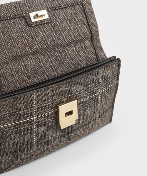CHARLES & KEITH（チャールズ & キース）の「レクタングラー ベルトバッグ / Rectangular Belt Bag（ショルダーバッグ・レディース・ブラウン/マルチ/アイボリー・S）」の16枚目の写真