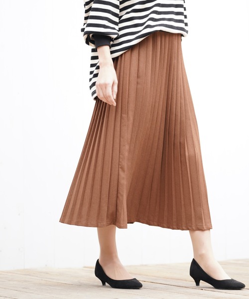 rps（アールピーエス）の「起毛プリーツスカート（スカート・レディース・チャコールグレー/ダークグリーン/ボルドー/キャメル・M）」の3枚目の写真
