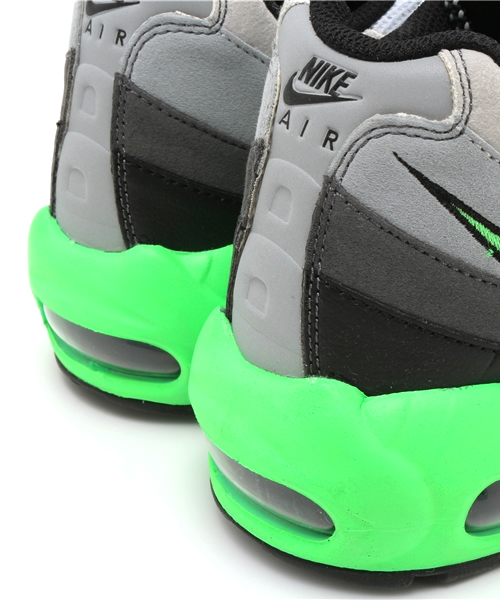 NIKE（ナイキ）の「ナイキ エアマックス95 グラデーション NIKE AIR