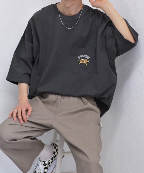 kutir（クティール）の「ポケット付きバックプリントトラ刺繍Tシャツ（Tシャツ/カットソー・メンズ・ホワイト/チャコールグレー/ライトブルー・SMALL/MEDIUM/LARGE）」の15枚目の写真