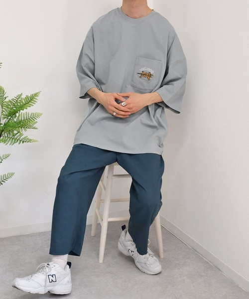 kutir（クティール）の「ポケット付きバックプリントトラ刺繍Tシャツ（Tシャツ/カットソー・メンズ・ホワイト/チャコールグレー/ライトブルー・SMALL/MEDIUM/LARGE）」の21枚目の写真