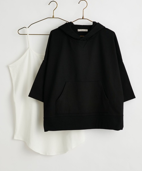 classicalelf（クラシカルエルフ）の「【セットアップ】無地プルオーバー半袖パーカーor長袖パーカー+キャミソール 2点セットアップ（パーカー・レディース・グリーン系その他2/ブラック系その他2/ブラウン系その他2/ブラック系その他/ブラウン系その他/ベージュ系その他/ベージュ系その他2/グリーン系その他/ホワイト系その他2・LARGE/MEDIUM/X-LARGE）」の4枚目の写真