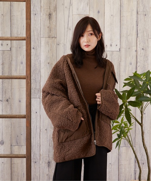 TONE SELECT WEAR（トーンセレクトウェア）の「【TONE SELECT WEAR】2WAYボア＆チェックコート(MI)（ブルゾン・レディース・ホワイト/ブラック/ブラウン・FREE）」の5枚目の写真
