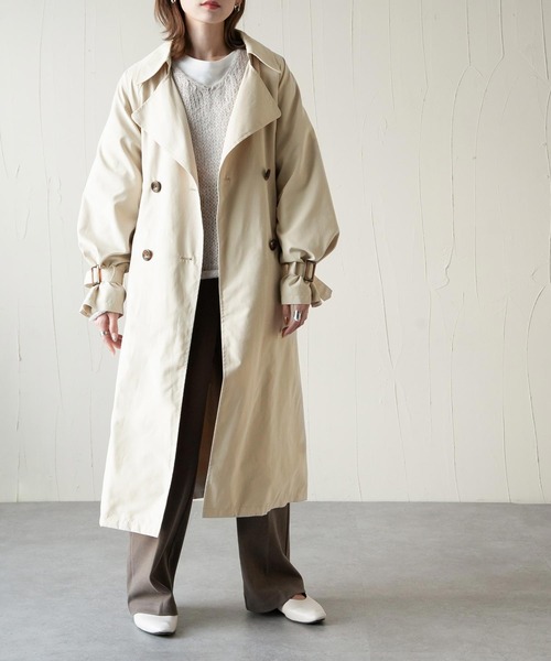 Chillfar(チルファー)の「キャンディスリーブビッグトレンチコート(トレンチコート・レディース・ベージュ/ピンク/ブルー/サンドベージュ/グレイッシュベージュ・MEDIUM/LARGE)」の3枚目の写真