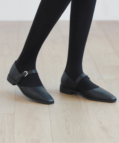 by muni:r（バイ ムニール）の「デイリーに履きやすいシンプルなメリージェーンフラットシューズ（ローファー・レディース・ブラック/ブラウン・23.0cm/24.0cm/25.0cm）」の12枚目の写真