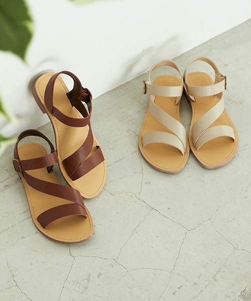 ONIGIRI(オニギリ)の「【一部店舗限定】 フラットサンダル(サンダル・レディース・ブラウン/アイボリー・23.5cm/24.5cm)」の11枚目の写真