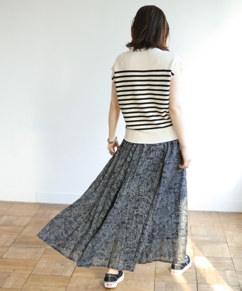 Auntie Rosa Holiday（アンティローザホリデー）の「フラワープリントパネルスカート（スカート・レディース・ブラック/パープル/オフホワイト・MEDIUM/LARGE）」の16枚目の写真