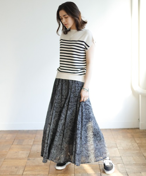 Auntie Rosa Holiday（アンティローザホリデー）の「フラワープリントパネルスカート（スカート・レディース・ブラック/パープル/オフホワイト・MEDIUM/LARGE）」の6枚目の写真