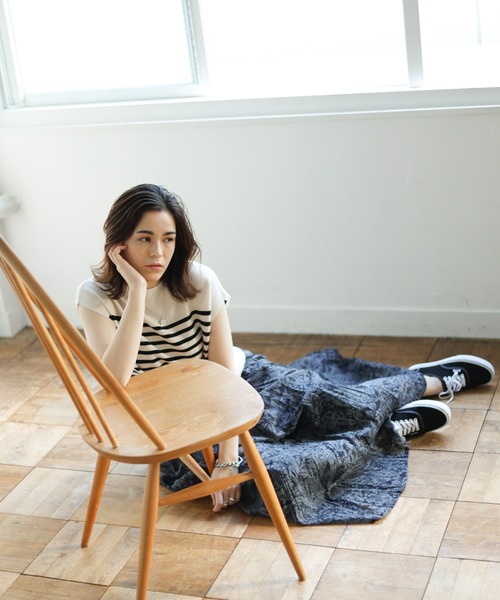 Auntie Rosa Holiday（アンティローザホリデー）の「フラワープリントパネルスカート（スカート・レディース・ブラック/パープル/オフホワイト・MEDIUM/LARGE）」の14枚目の写真