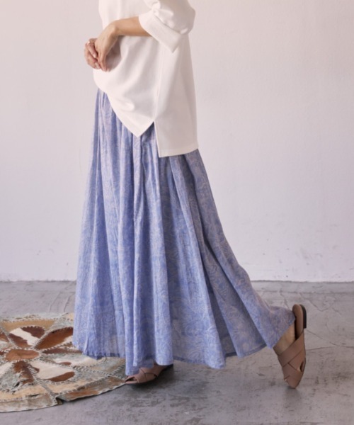 Auntie Rosa Holiday（アンティローザホリデー）の「フラワープリントパネルスカート（スカート・レディース・ブラック/パープル/オフホワイト・MEDIUM/LARGE）」の20枚目の写真