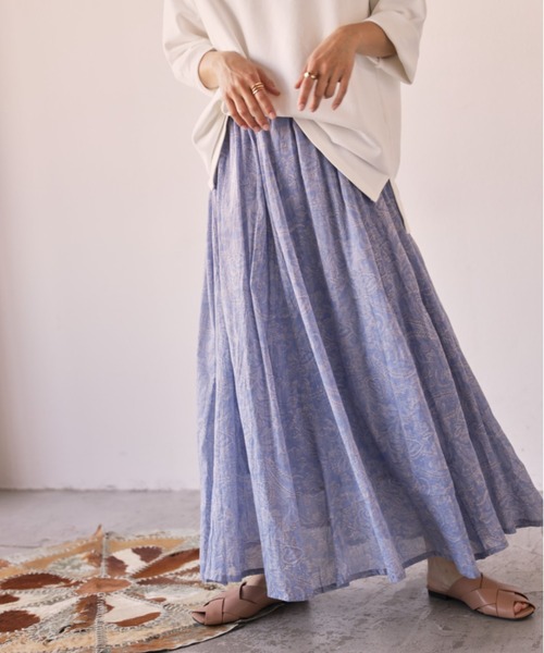 Auntie Rosa Holiday（アンティローザホリデー）の「フラワープリントパネルスカート（スカート・レディース・ブラック/パープル/オフホワイト・MEDIUM/LARGE）」の10枚目の写真