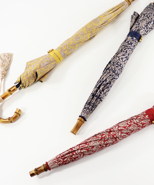 utatane（ウタタネ）の「日傘 完全遮光100％ 晴雨兼用 インド更紗総柄（長傘・レディース・ネイビー/レッド/マスタード/ピンク/ブルー・FREE）」の7枚目の写真