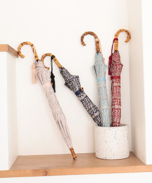 utatane（ウタタネ）の「日傘 完全遮光100％ 晴雨兼用 インド更紗総柄（長傘・レディース・ネイビー/レッド/マスタード/ピンク/ブルー・FREE）」の21枚目の写真