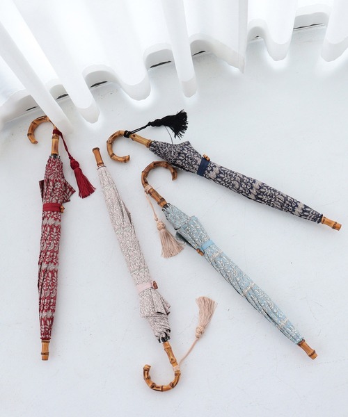 utatane（ウタタネ）の「日傘 完全遮光100％ 晴雨兼用 インド更紗総柄（長傘・レディース・ネイビー/レッド/マスタード/ピンク/ブルー・FREE）」の20枚目の写真