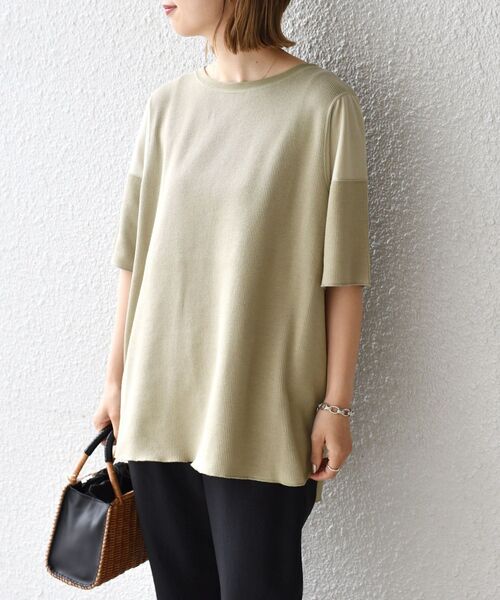 SHIPS(シップス)の「【WEB限定】〈手洗い可能〉ドッキングデザイントップス◇(Tシャツ/カットソー・レディース・ベージュ/ナチュラル/オリーブ/イエロー/ピンク・ONE SIZE)」の13枚目の写真