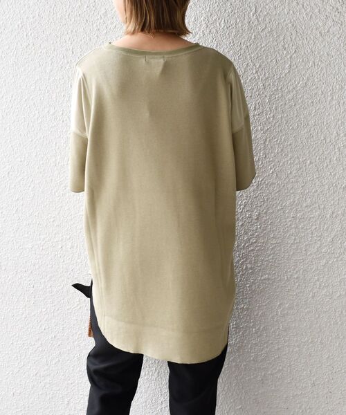 SHIPS(シップス)の「【WEB限定】〈手洗い可能〉ドッキングデザイントップス◇(Tシャツ/カットソー・レディース・ベージュ/ナチュラル/オリーブ/イエロー/ピンク・ONE SIZE)」の11枚目の写真