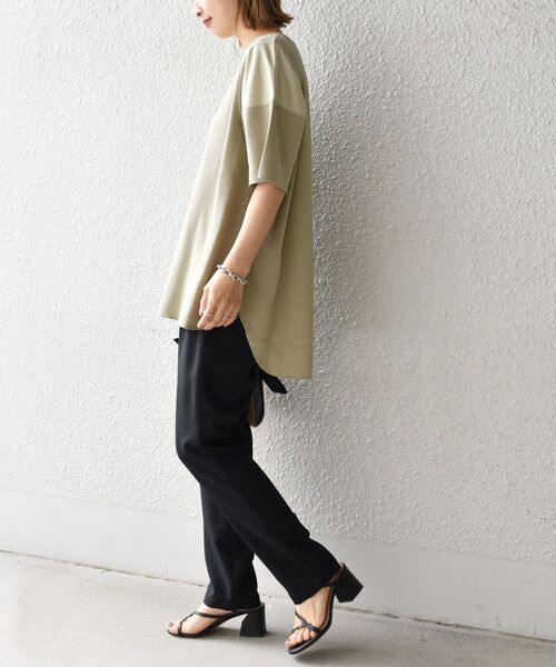 SHIPS(シップス)の「【WEB限定】〈手洗い可能〉ドッキングデザイントップス◇(Tシャツ/カットソー・レディース・ベージュ/ナチュラル/オリーブ/イエロー/ピンク・ONE SIZE)」の9枚目の写真