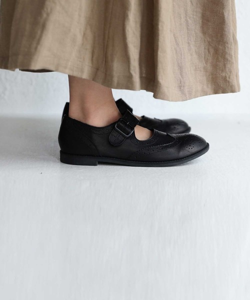 antiqua（アンティカ）の「ウィングチップストラップシューズ（ローファー・レディース・ブラック・LL/S/M/L）」の4枚目の写真