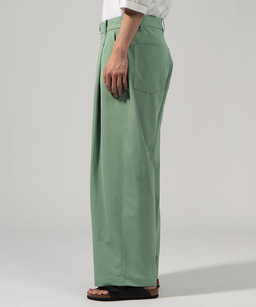 TOMORROWLAND （トゥモローランド）の「コットンポリエステル スーパーワイドパンツ（その他パンツ・メンズ・ライトグリーン/ホワイト/ブラウン/ネイビー・S/XS/M）」の21枚目の写真