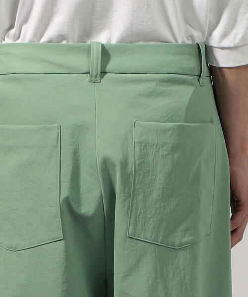 TOMORROWLAND （トゥモローランド）の「コットンポリエステル スーパーワイドパンツ（その他パンツ・メンズ・ライトグリーン/ホワイト/ブラウン/ネイビー・S/XS/M）」の11枚目の写真