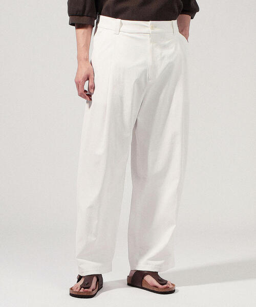 TOMORROWLAND （トゥモローランド）の「コットンポリエステル スーパーワイドパンツ（その他パンツ・メンズ・ライトグリーン/ホワイト/ブラウン/ネイビー・S/XS/M）」の9枚目の写真