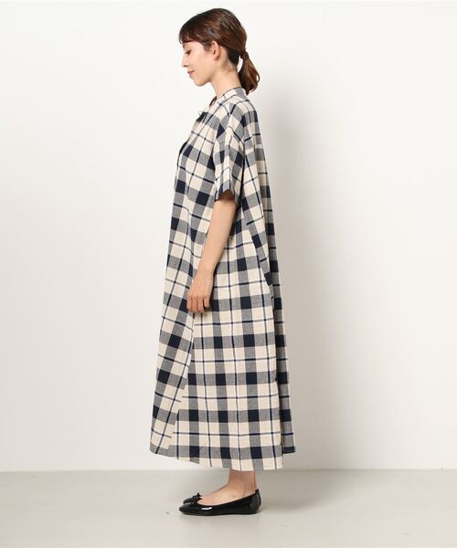 Samansa Mos2（サマンサ モスモス）の「柄アソートシャツワンピース（ワンピース・レディース・キナリ/グリーン/モカ/ネイビー・ﾌﾘ-）」の5枚目の写真