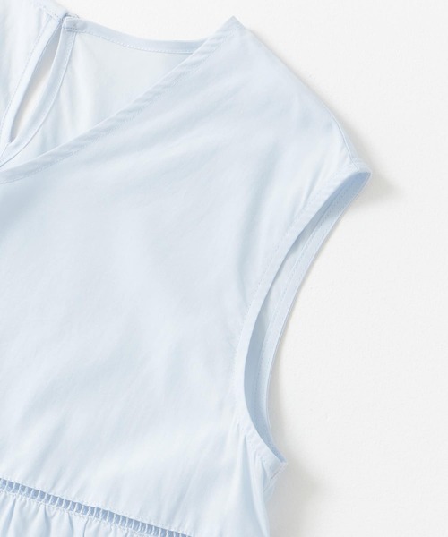 URBAN RESEARCH Sonny Label（アーバンリサーチサニーレーベル）の「Vネックティアードブラウス（シャツ/ブラウス・レディース・ブルー/ホワイト/ブラック・FREE）」の6枚目の写真