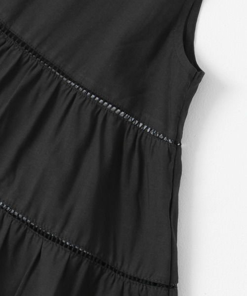 URBAN RESEARCH Sonny Label（アーバンリサーチサニーレーベル）の「Vネックティアードブラウス（シャツ/ブラウス・レディース・ブルー/ホワイト/ブラック・FREE）」の18枚目の写真